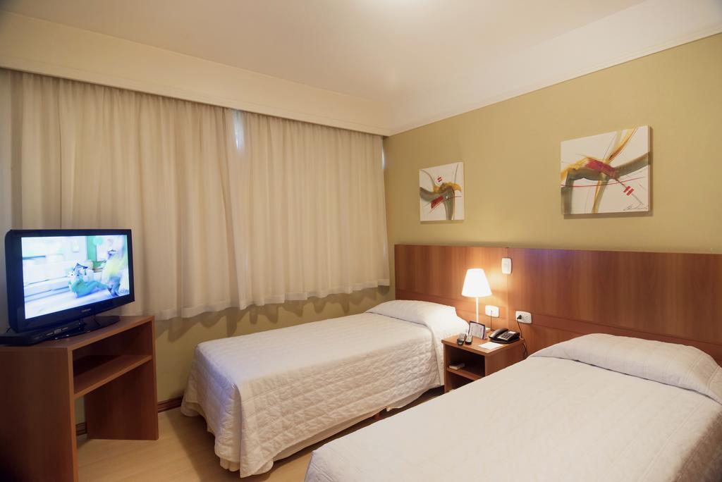 Tri Hotel Executive Caxias Caxias do Sul Zewnętrze zdjęcie